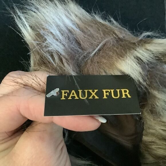 Fuzzy Faux Fur Gator NWT 12” long brown - Picture 7 of 7